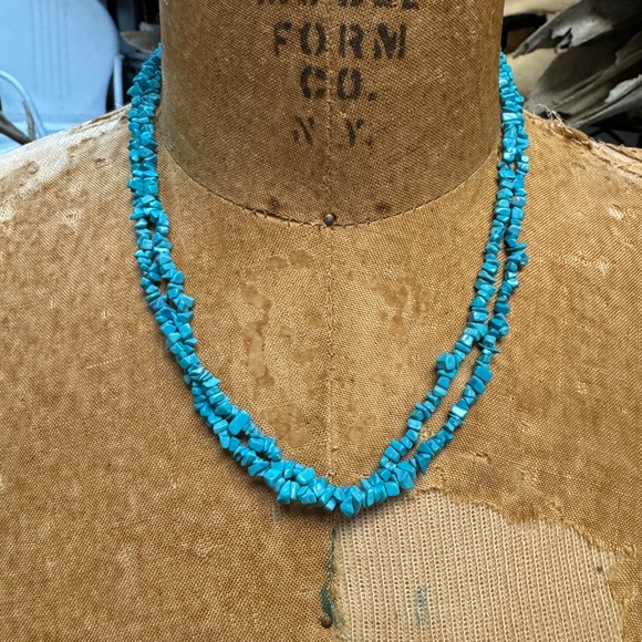 Turquoise Beaded Necklace - Picture 2 of 3